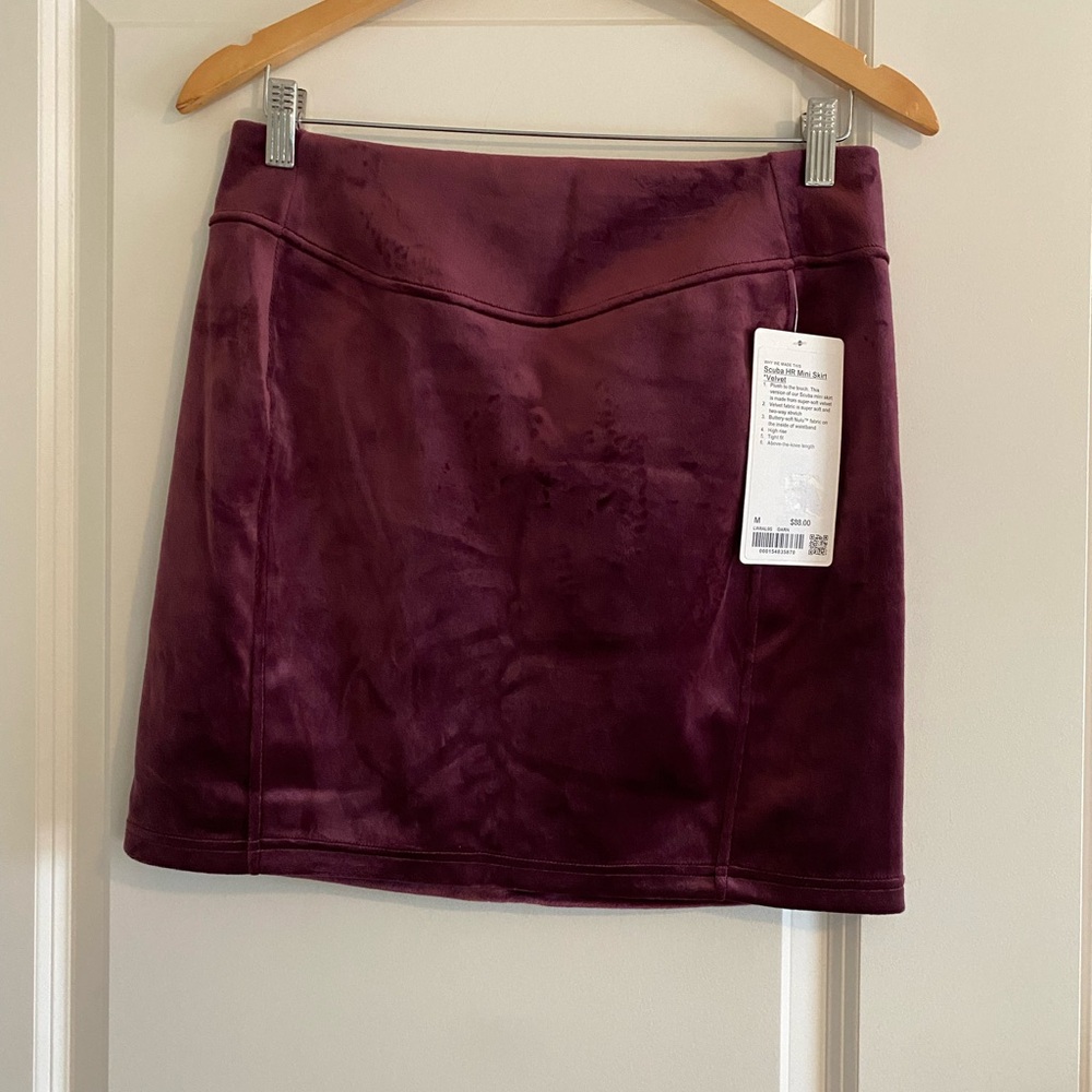 Lululemon Scuba High-Rise Mini Skirt Velvet GARN size m